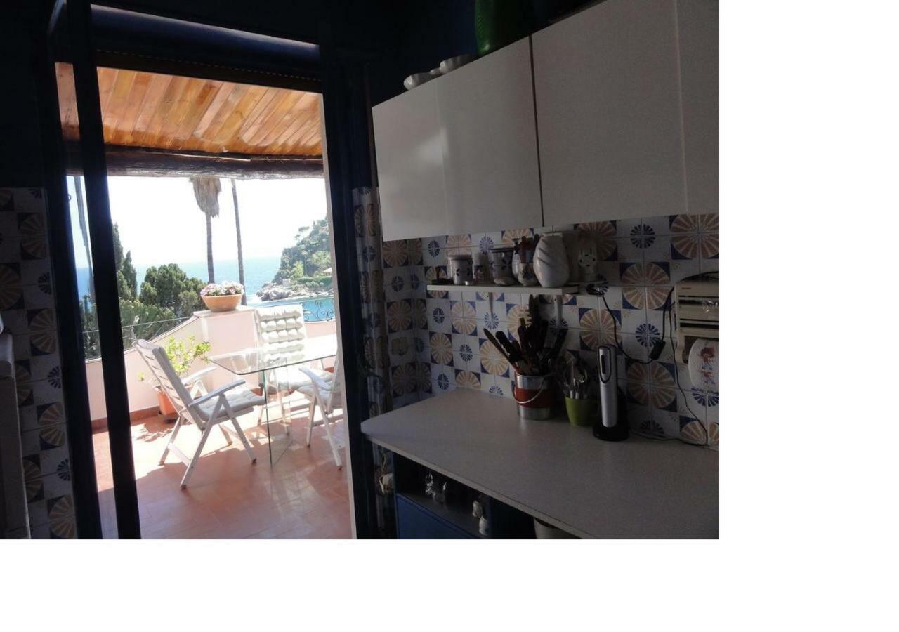 La Bomboniera Della Brigata Spendereccia! Apartment Таормина Екстериор снимка